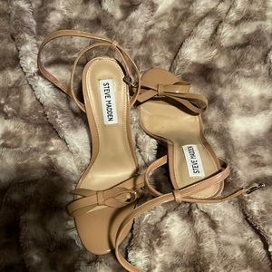 Steve Madden strappy bow heels